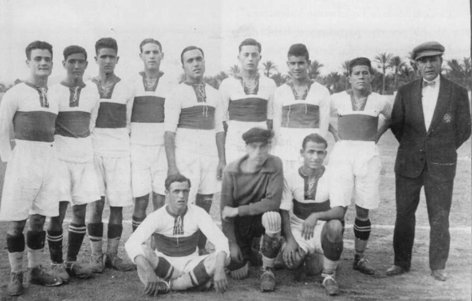 鞋钉下的草皮：1923-1959，埃尔切的奠基与 “两连跳” 史诗